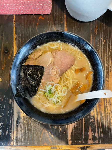 「ヨシベーラーメン 塩、太麺」@ラーメン ヨシベー 八千代店の写真