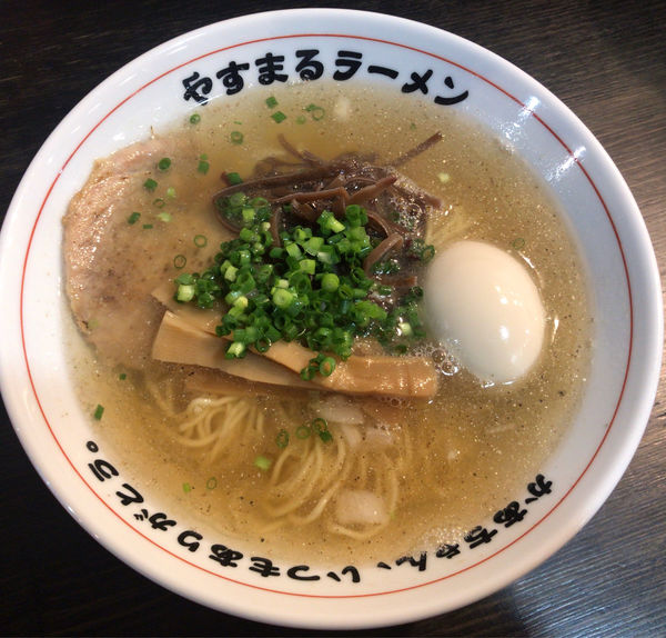 「煮干し味玉（670円）」@やすまるラーメンの写真