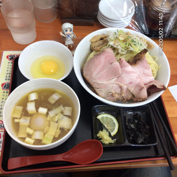 「丸鶏追い出し汁の牡蠣昆布水つけ麺　塩」@栃木中華そば 神志の写真