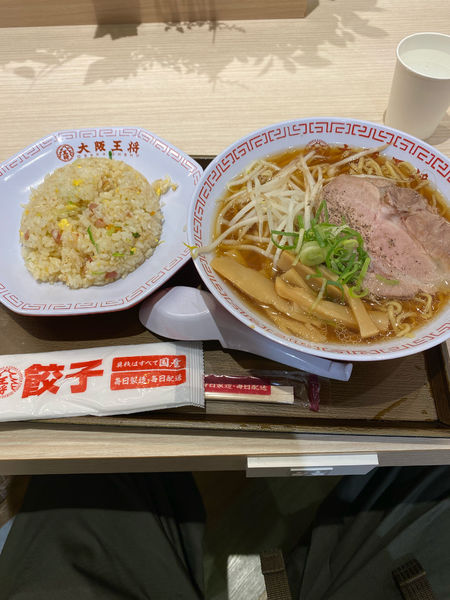 「中華そばチャーハンセット880円」@大阪王将 カメイドクロック店の写真