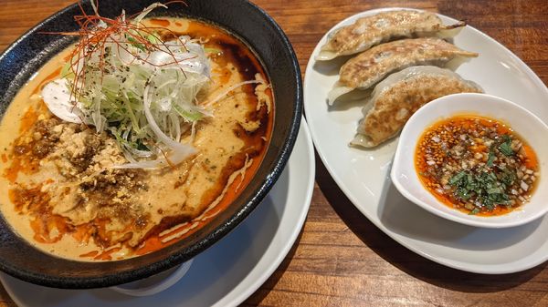 「濃厚鶏だし担々麺」@麺 AKIBAの写真