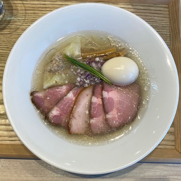 「特製中華蕎麦＜塩＞ ¥1,250」@宍道湖しじみ中華蕎麦 琥珀 東京本店の写真