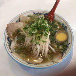 チビしょうゆチャーシューメン（750円）