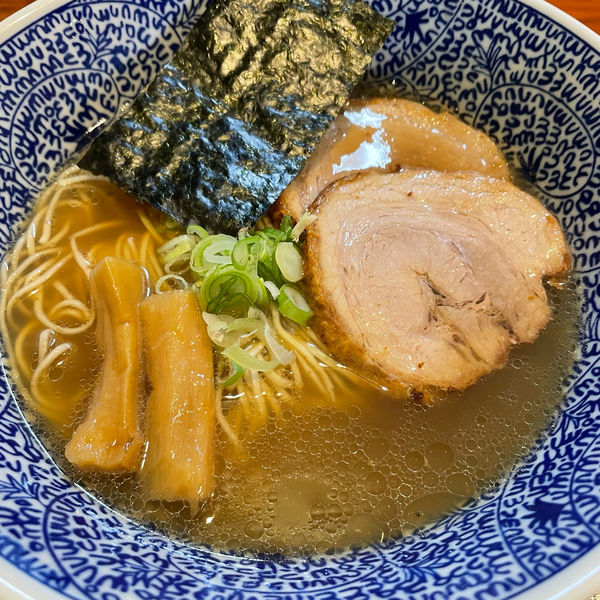 「鶏と鯛の清湯ラーメン 麺少なめ 750円」@麺＆cafe Coi.Coi.の写真