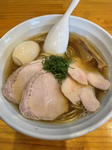 「全部乗せ白醤油らーめん＋和え玉¥1,350」@麺響万蕾の写真