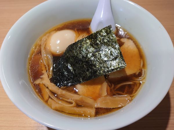 「醤油玉子」@支那そば 孤高の写真