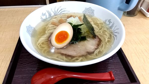 「塩らーめん（７５０円）＋大盛（１００円）」@中華そば つけ麺 音七の写真