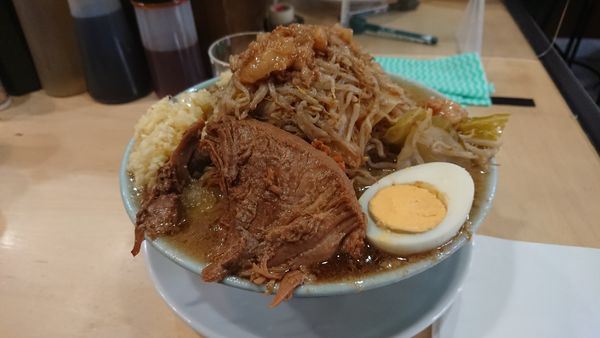 「ラーメン半分（200ｇ）」@ラーメン富士丸 平塚店の写真
