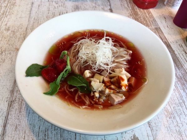 「アセロララーメン」@BumBunBlauCafe with BeeHiveの写真