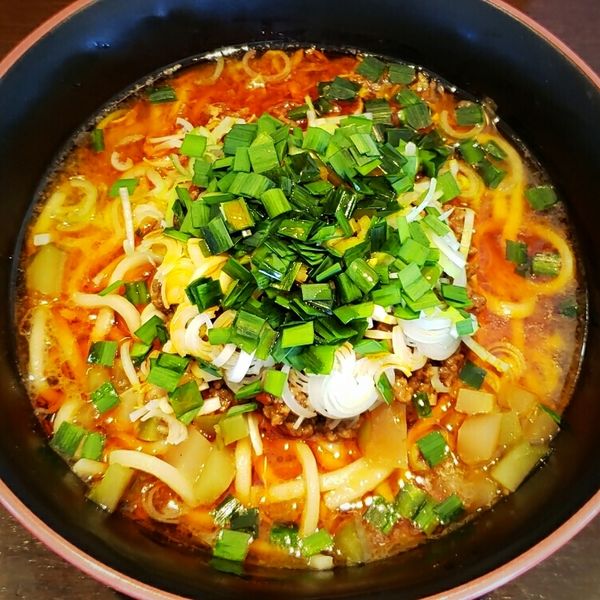 「【期間限定】 海老薫る担々麺 1,000円＋半ライス100円」@麺屋 天海の写真