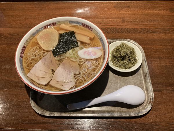 「しょうゆ並＋とろろ昆布」@支那そば 伊藤の写真