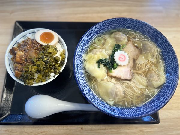 「鷄だし肉雲呑麺(塩)730円+ルーロー飯330(税込)」@ワンタン屋 今福商店の写真