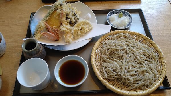 「生粉うち天せいろ¥2000+だし巻きたまご」@蕎麦切り わたなべの写真