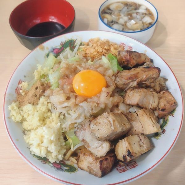 「汁なし少､肉増し､マー油､おつゆ生姜」@自家製麺 まさきの写真