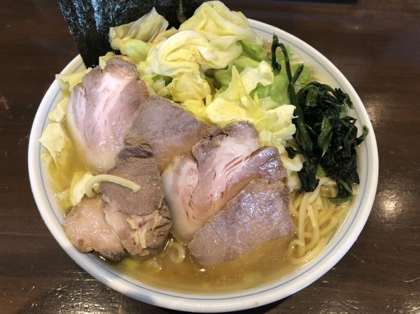 「キャベツチャーシューメン、大盛、固め」@横浜家系ラーメン 中島家の写真