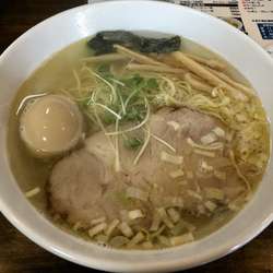 しおらーめん(700¥)