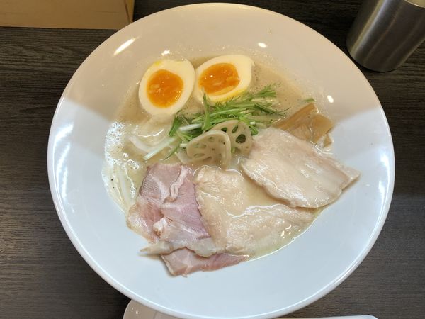 「極盛鶏白湯そば　￥１２００」@麺屋鶏介の写真