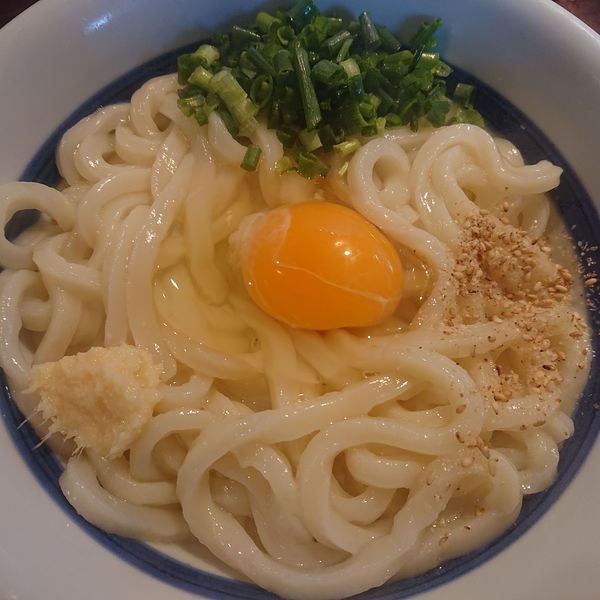 「かまたま中550円」@讃岐饂飩 まるはの写真