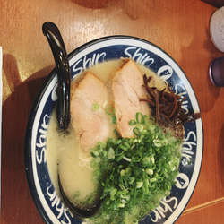 豚骨ラーメン