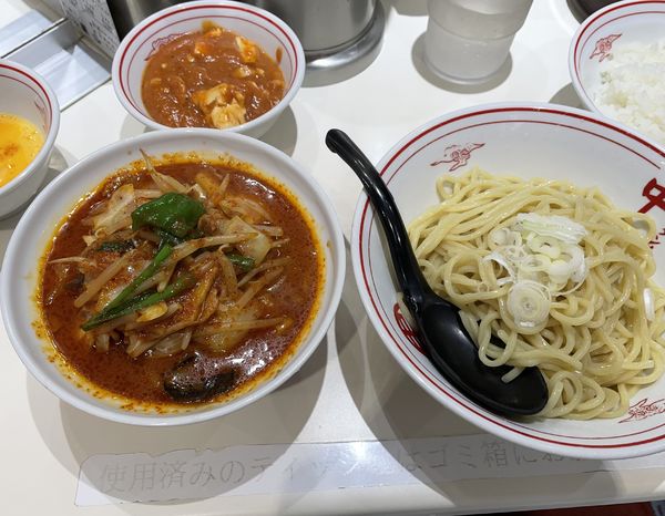「冷やし味噌野菜　辛さ2倍」@蒙古タンメン中本 横浜店の写真