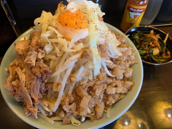 「新作汁なし　ニラキムチTP」@立川マシマシ 9号店の写真