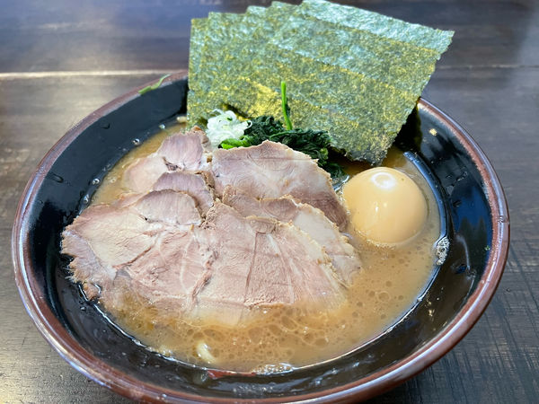 「全部のせらーめん」@横浜家系らーめん 英の写真