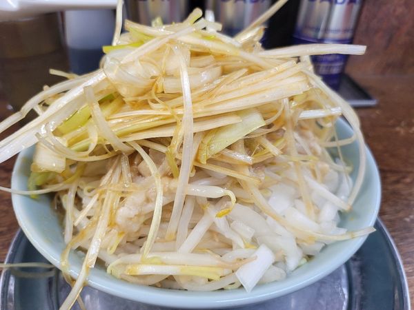 「プチラーメン　豚増し　ネギ」@麺でる 南大沢店の写真