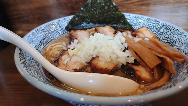 「限定　キッコーゴ丸大豆醤油背脂煮干しラーメン」@八王子 響の写真