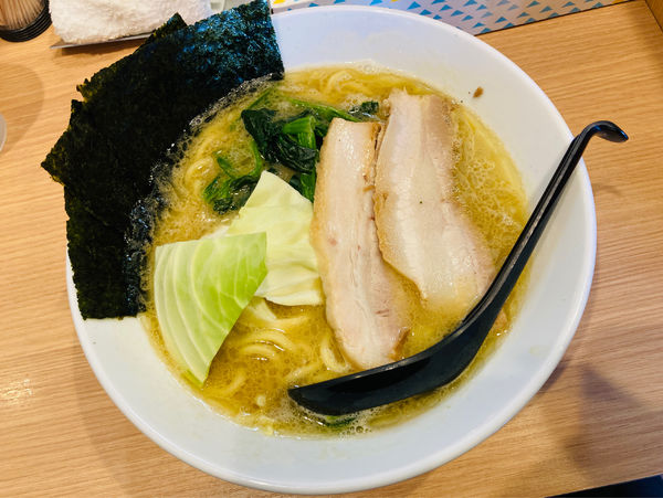 「【限定】家系ラーメン」@らーめんよっちゃん（仮）の写真