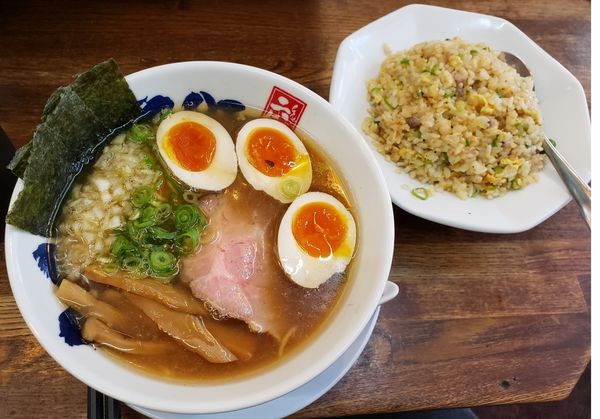 「二代目らーめんランチセット」@二代目もんごい亭 広島駅前店の写真