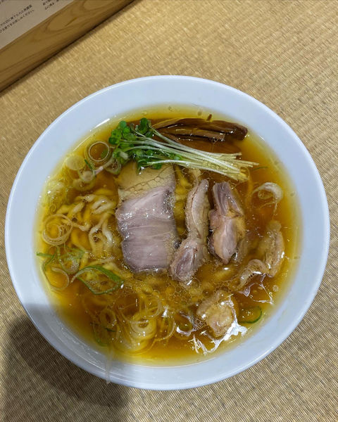 「親鶏中華そば（中太）」@手打 親鶏中華そば 綾川の写真