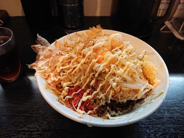 「豚のソナタ ペヤング アブラ ニンニク カラタマ マヨネーズあえ」@豚星。の写真