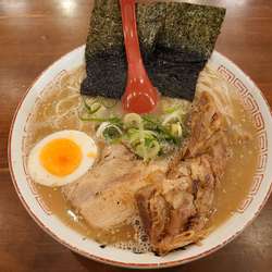 特製大分濃厚豚骨ラーメン