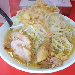 中ラーメン（¥850）ヤサイ・アブラマシ