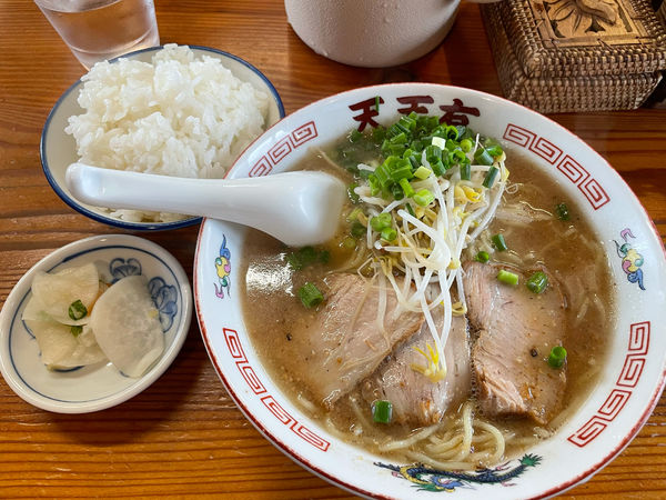 「らーめん（中）、めし（中）」@天天有の写真