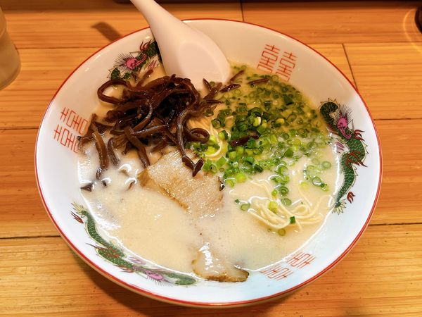 「博多豚骨ラーメン」@コハクノトキの写真