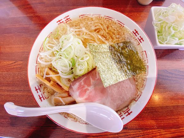 「ラーメン:790円、ねぎ:130円、玉ねぎ:130円」@屋台ラーメン た紅の写真