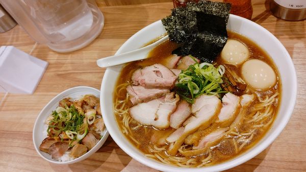 「特製醤油・特盛・特製・肉めし ￥2,550」@麺処 ほん田 秋葉原本店の写真