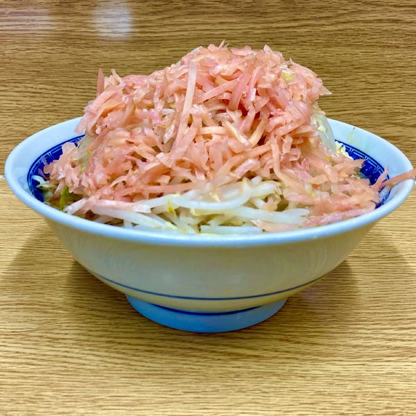 「ラーメン（ニンニク）￥750＋岩下の新生姜千切り￥100」@ラーメン二郎 栃木街道店の写真