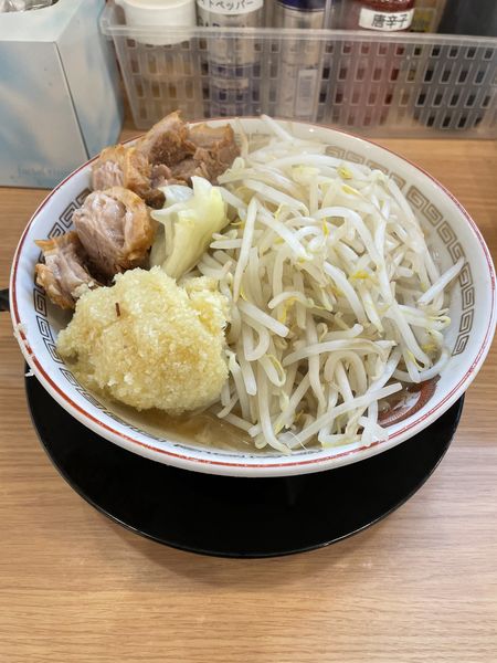 「小豚　ニンニクマシマシ」@豚山 蒲田店の写真