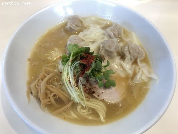 「濃厚鶏 肉わんたんぱいたん (890円)」@らぁ麺 ひなたの写真