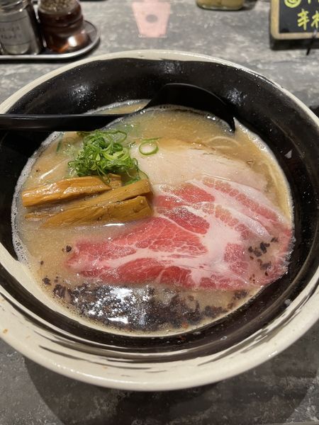 「醤油ラーメン&肉飯」@バロンヌードルの写真