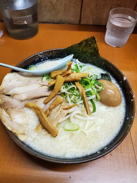 「ラーメン」@屋台ラーメンとんこつ貴生 稔台店の写真