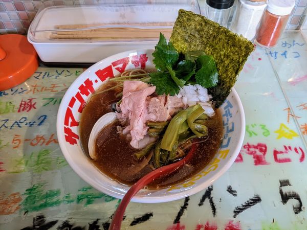 「魚貝煮干し中華そば　800円」@ハイデン.コッコFACTORYサマンサ・タマサの写真