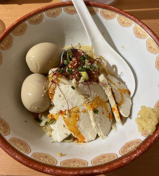 「【期間限定】冷やしとりそば　９５０円」@俺流塩らーめん 中目黒駅前店の写真