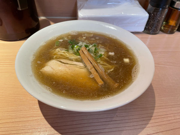 「魚介醤油ラーメン」@江ノ島らぁ麺 片瀬商店の写真