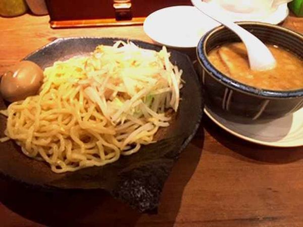 「味玉味噌つけ麺(940円,小ライスサービス)」@旭川味噌ラーメン ばんから 池袋西口店の写真