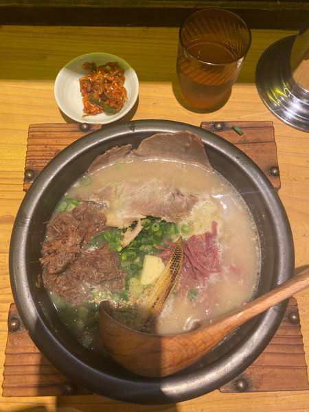「白丸らぁ麺　肉増し(牛コンビーフ)」@らぁ麺 牛ごろ極の写真