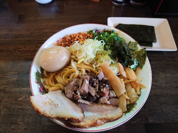 「辛い特製油そば」@吉田食堂の写真