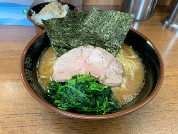 「ラーメン並」@横浜らーめん 初代 常翔家の写真